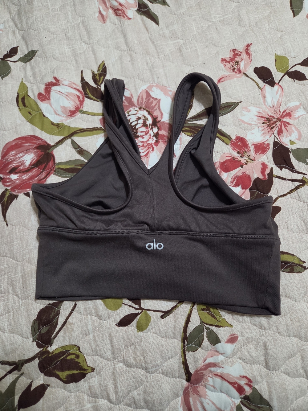 ALO Yoga Women's Charcoal Gray Sports Bra - Seamless Support